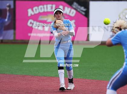 Thumbnail 3 in Walnut Grove vs. Brazoswood (NFCA Leadoff Classic) photogallery.