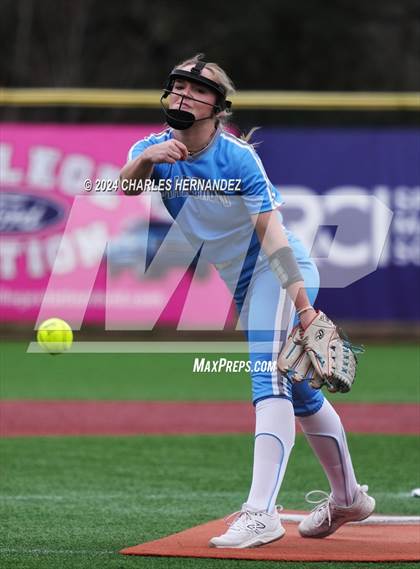 Thumbnail 2 in Walnut Grove vs. Brazoswood (NFCA Leadoff Classic) photogallery.