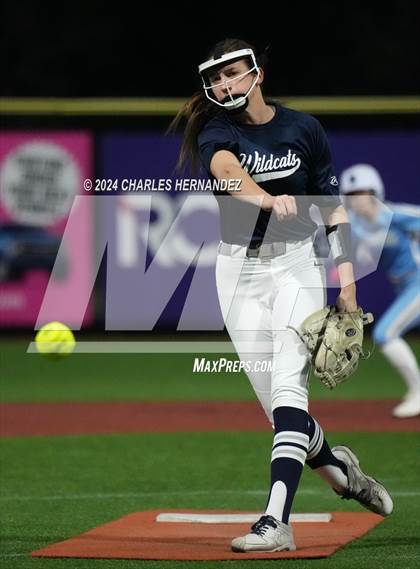 Thumbnail 2 in Walnut Grove vs. Brazoswood (NFCA Leadoff Classic) photogallery.