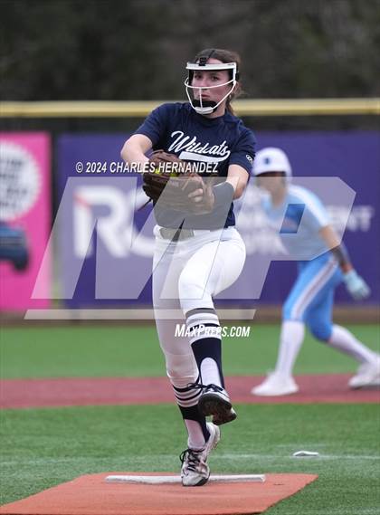 Thumbnail 1 in Walnut Grove vs. Brazoswood (NFCA Leadoff Classic) photogallery.
