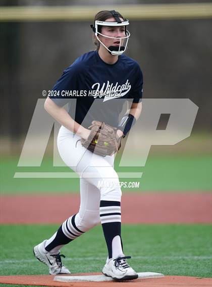 Thumbnail 2 in Walnut Grove vs. Brazoswood (NFCA Leadoff Classic) photogallery.