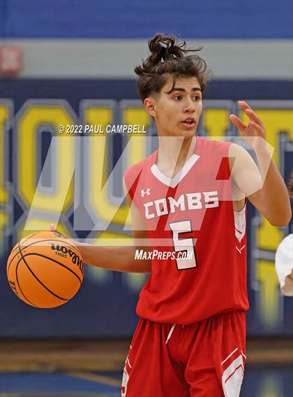 Thumbnail 2 in JV: Combs @ Shadow Mountain photogallery.
