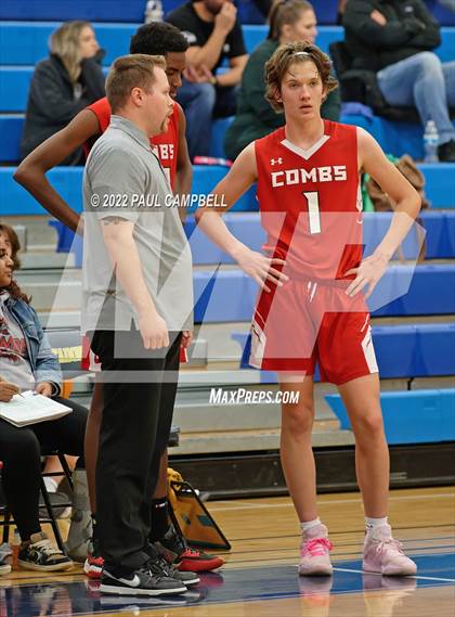 Thumbnail 2 in JV: Combs @ Shadow Mountain photogallery.
