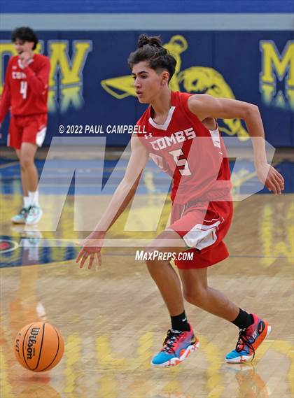Thumbnail 2 in JV: Combs @ Shadow Mountain photogallery.