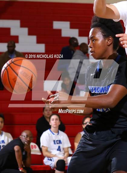 Thumbnail 2 in El Camino Real vs. Windward (Battle of the Beach) photogallery.