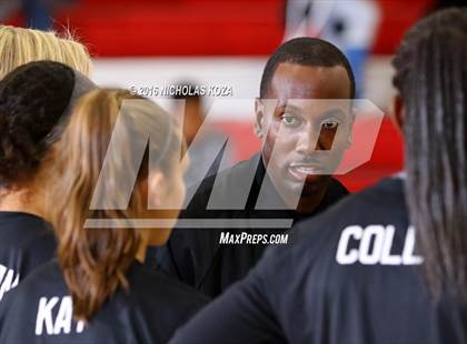 Thumbnail 1 in El Camino Real vs. Windward (Battle of the Beach) photogallery.