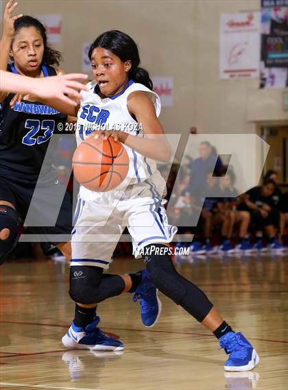 Thumbnail 3 in El Camino Real vs. Windward (Battle of the Beach) photogallery.