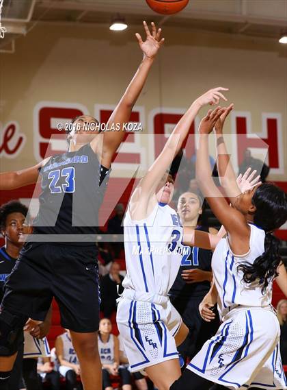 Thumbnail 3 in El Camino Real vs. Windward (Battle of the Beach) photogallery.