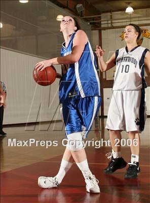 Thumbnail 2 in Northwood vs. Dana Hills (Ocean View Christmas Classic) photogallery.