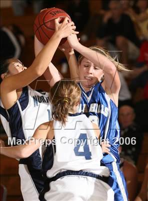 Thumbnail 2 in Northwood vs. Dana Hills (Ocean View Christmas Classic) photogallery.