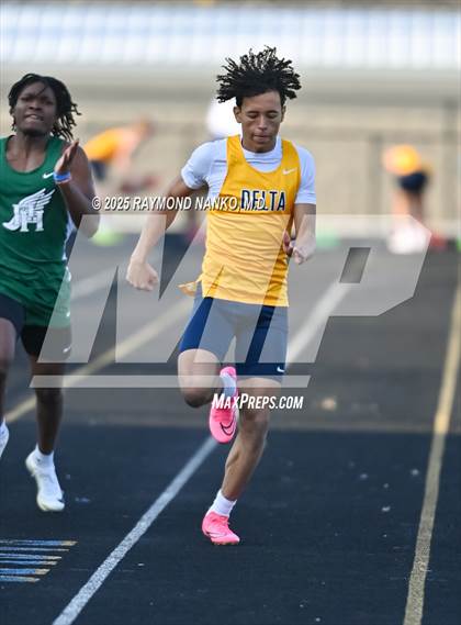 Thumbnail 3 in Pendleton Heights at Delta (100 meter) photogallery.