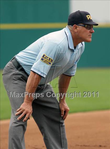 Thumbnail 2 in Northern York vs. Tunkhannock (PIAA Class AAA Final) photogallery.