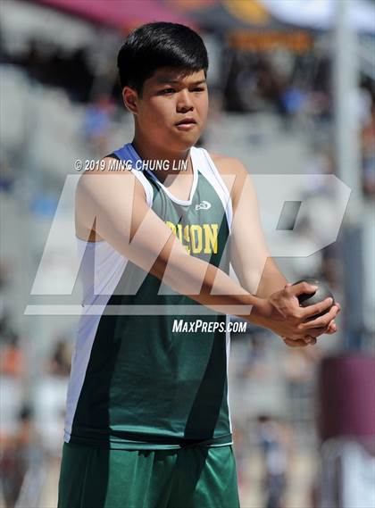 Thumbnail 2 in 50th Asics Laguna Beach Trophy Invitational (Shot Put) photogallery.