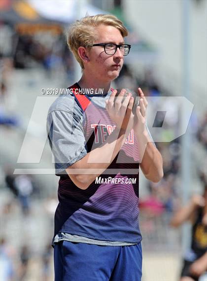 Thumbnail 3 in 50th Asics Laguna Beach Trophy Invitational (Shot Put) photogallery.