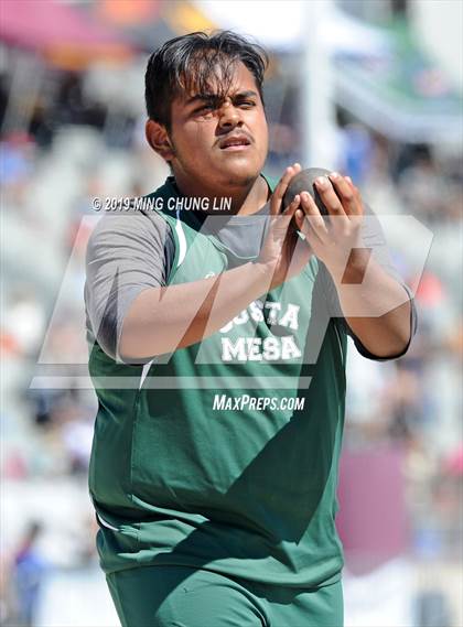 Thumbnail 2 in 50th Asics Laguna Beach Trophy Invitational (Shot Put) photogallery.