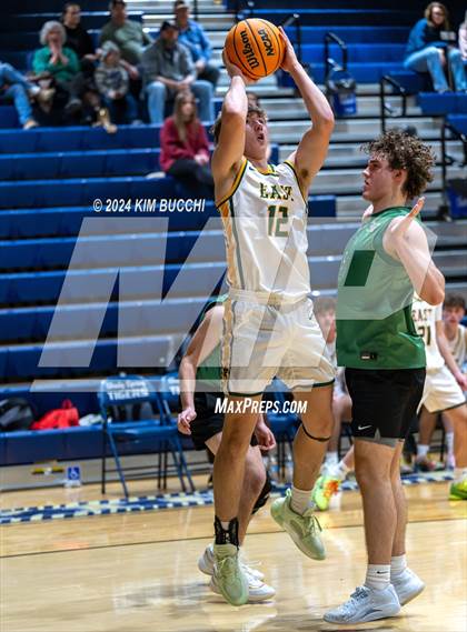 Thumbnail 3 in Greenbrier East vs Charleston Catholic (Little General C. Adam Toney Showcase) photogallery.