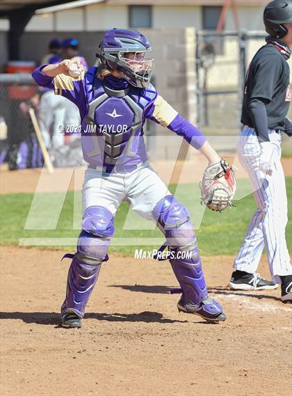 Thumbnail 3 in Alvarado vs Mineral Wells (Mineral Wells Classic) photogallery.