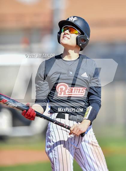 Thumbnail 3 in Alvarado vs Mineral Wells (Mineral Wells Classic) photogallery.