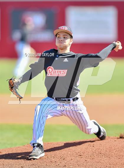 Thumbnail 3 in Alvarado vs Mineral Wells (Mineral Wells Classic) photogallery.