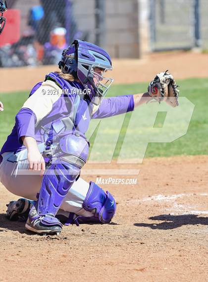 Thumbnail 1 in Alvarado vs Mineral Wells (Mineral Wells Classic) photogallery.