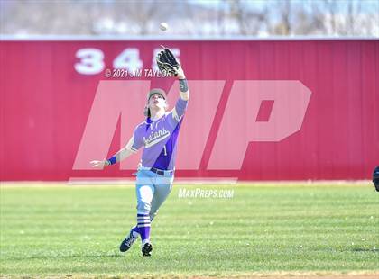 Thumbnail 3 in Alvarado vs Mineral Wells (Mineral Wells Classic) photogallery.