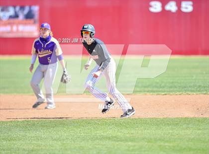Thumbnail 2 in Alvarado vs Mineral Wells (Mineral Wells Classic) photogallery.