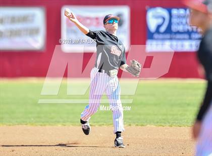Thumbnail 3 in Alvarado vs Mineral Wells (Mineral Wells Classic) photogallery.