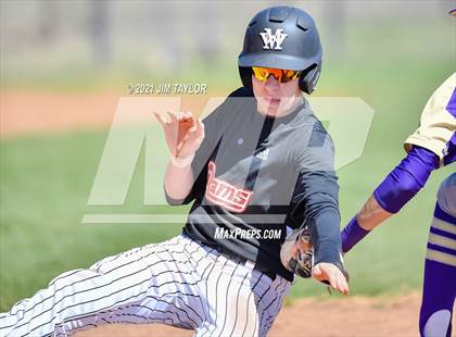 Thumbnail 3 in Alvarado vs Mineral Wells (Mineral Wells Classic) photogallery.