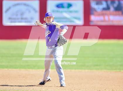 Thumbnail 2 in Alvarado vs Mineral Wells (Mineral Wells Classic) photogallery.
