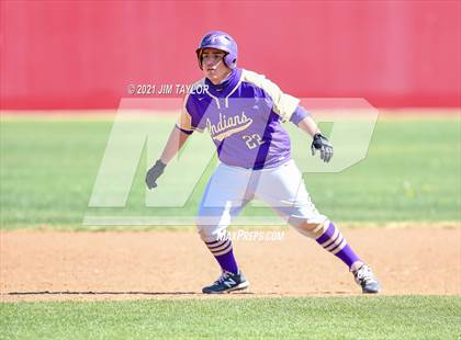Thumbnail 2 in Alvarado vs Mineral Wells (Mineral Wells Classic) photogallery.