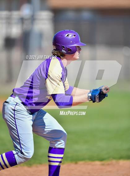 Thumbnail 2 in Alvarado vs Mineral Wells (Mineral Wells Classic) photogallery.