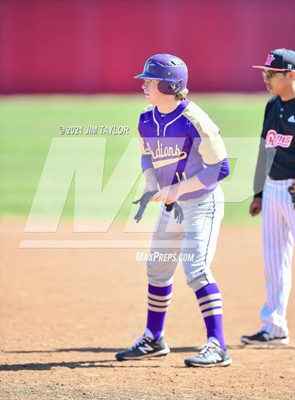 Thumbnail 2 in Alvarado vs Mineral Wells (Mineral Wells Classic) photogallery.
