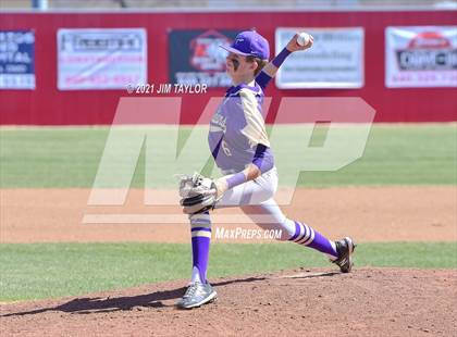 Thumbnail 2 in Alvarado vs Mineral Wells (Mineral Wells Classic) photogallery.