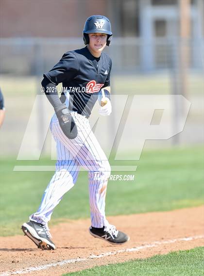 Thumbnail 2 in Alvarado vs Mineral Wells (Mineral Wells Classic) photogallery.