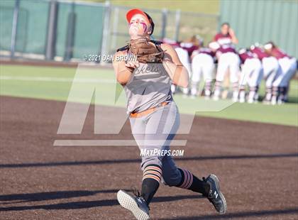 Thumbnail 1 in Wylie vs Rockwall (UIL 6A Regional Quarterfinal) photogallery.