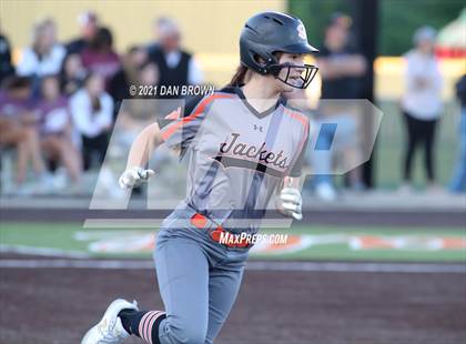 Thumbnail 3 in Wylie vs Rockwall (UIL 6A Regional Quarterfinal) photogallery.