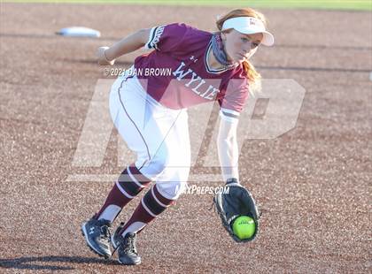 Thumbnail 1 in Wylie vs Rockwall (UIL 6A Regional Quarterfinal) photogallery.