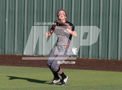 Thumbnail 1 in Wylie vs Rockwall (UIL 6A Regional Quarterfinal) photogallery.