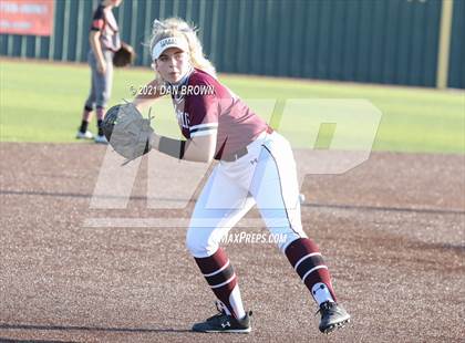 Thumbnail 3 in Wylie vs Rockwall (UIL 6A Regional Quarterfinal) photogallery.