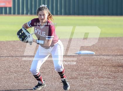 Thumbnail 2 in Wylie vs Rockwall (UIL 6A Regional Quarterfinal) photogallery.