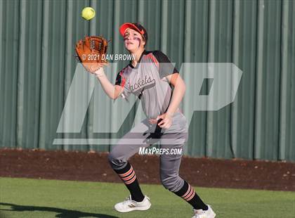 Thumbnail 2 in Wylie vs Rockwall (UIL 6A Regional Quarterfinal) photogallery.