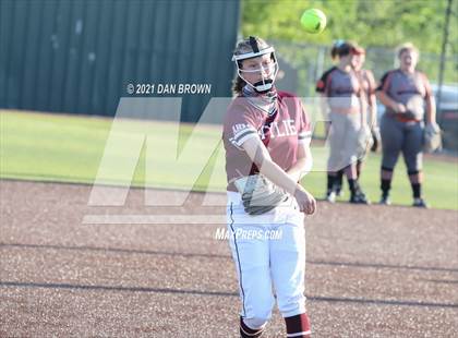 Thumbnail 3 in Wylie vs Rockwall (UIL 6A Regional Quarterfinal) photogallery.