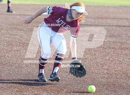 Thumbnail 2 in Wylie vs Rockwall (UIL 6A Regional Quarterfinal) photogallery.