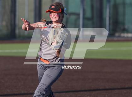 Thumbnail 2 in Wylie vs Rockwall (UIL 6A Regional Quarterfinal) photogallery.