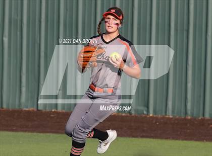 Thumbnail 3 in Wylie vs Rockwall (UIL 6A Regional Quarterfinal) photogallery.