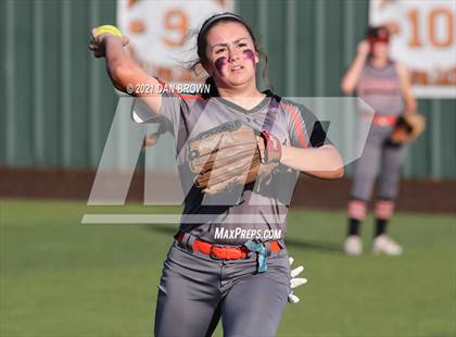 Thumbnail 3 in Wylie vs Rockwall (UIL 6A Regional Quarterfinal) photogallery.