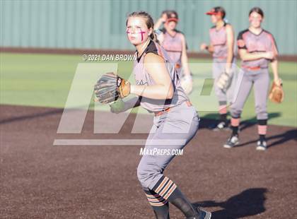 Thumbnail 2 in Wylie vs Rockwall (UIL 6A Regional Quarterfinal) photogallery.