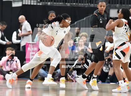 Thumbnail 3 in Jordan Brand Classic photogallery.