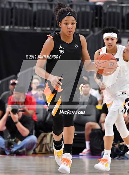 Thumbnail 2 in Jordan Brand Classic photogallery.