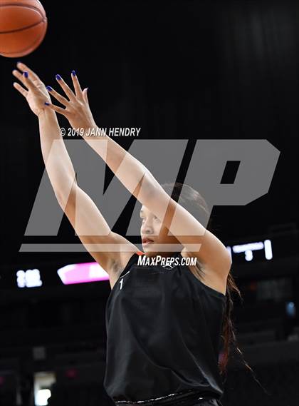 Thumbnail 1 in Jordan Brand Classic photogallery.